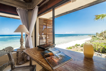 Alfajiri Villas Alfajiri Villas: Schreibtisch mit Strandblick Cliff Villa