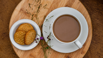 Dunia Camp: Kakao mit Keksen