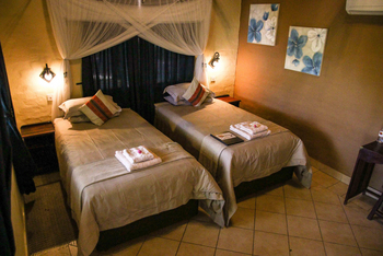 Island Safari Lodge: Heritage Chalet