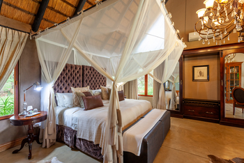 Kings Camp: Waterbuck Private Camp