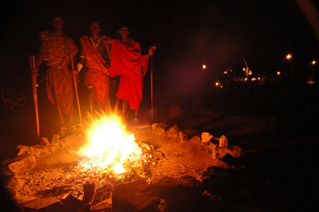 Lake Manze Camp: Lagerfeuer