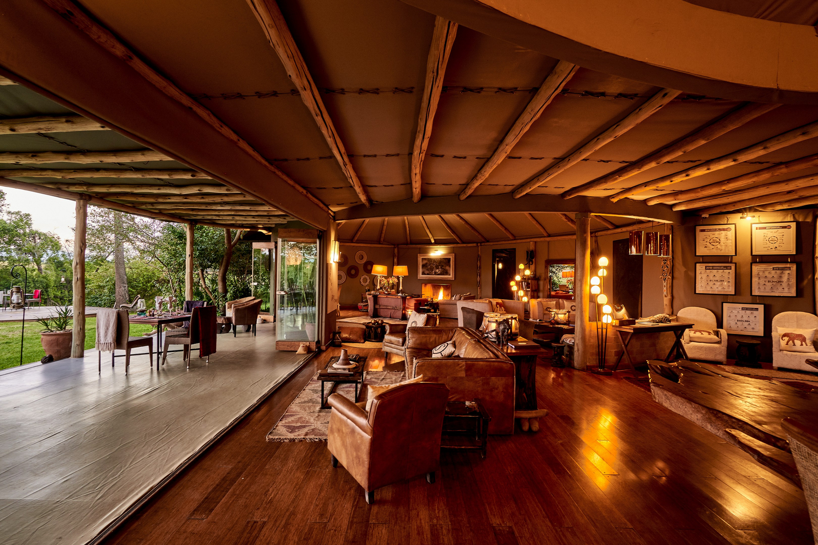 Sala's Camp Sala's Camp: Lounge und überdachte Terrasse