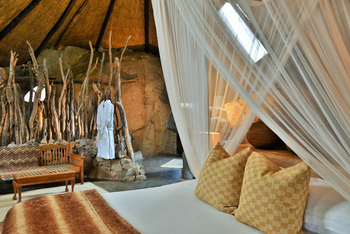Amalinda Lodge: Room 9 Lobengula Suite