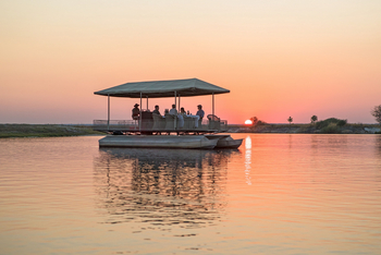 Chobe Savanna Lodge: Sundowner Cruise