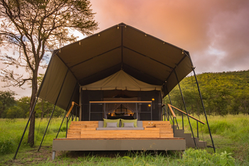 Dunia Camp: Erhöhtes Deck und private Veranda