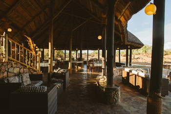 Ruaha River Lodge: Hauptbereich