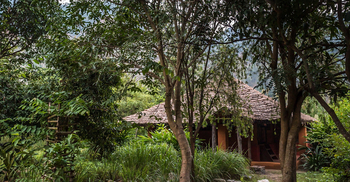 Vanghat: Cottage im Wald