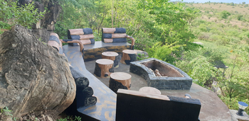 Adere Safari Lodge: Feuerplatz