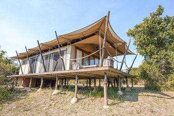 Chikunto Safari Lodge Chikunto Safari Lodge: Gästezelt auf Plattform