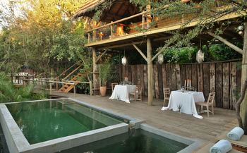 Chobe Bakwena Lodge Chobe Bakwena Lodge: Privates Dinner am Pool