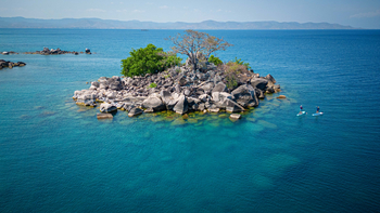 Kaya Mawa Kaya Mawa: Paddle Boarding