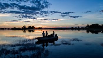 Mapula Lodge: Angeln im Abendschein
