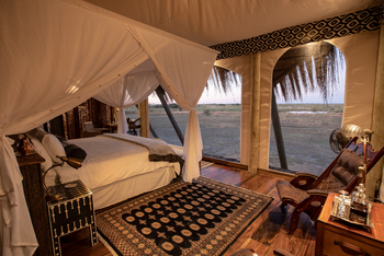 Selinda Suite: Doppelbett und Teppich