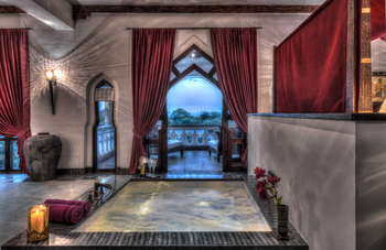 Evolve Kamalapura Palace: Zenana Jacuzzi