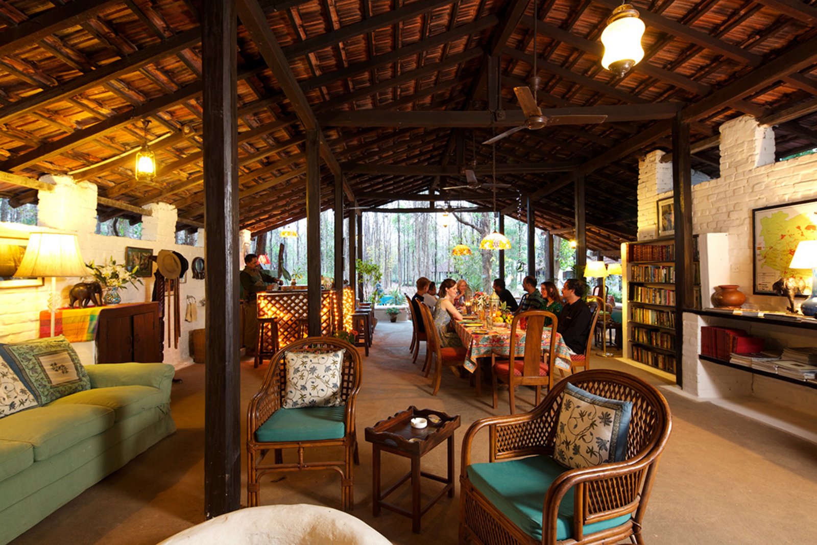 Kipling Camp Kipling Camp: Blick durch das Hauptgebäude