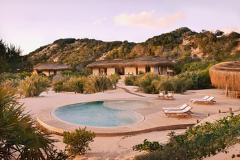 Kisawa Sanctuary: Pool am Strand