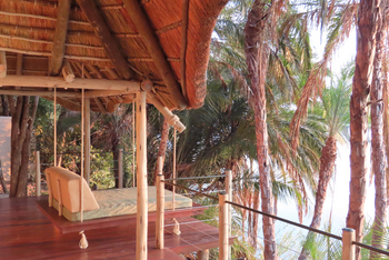 Ndhovu Safari Lodge: Land Suite