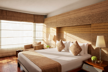 Vivanta by Taj President: Executive Suite