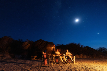 Ombako Fly Camp: Mondschein