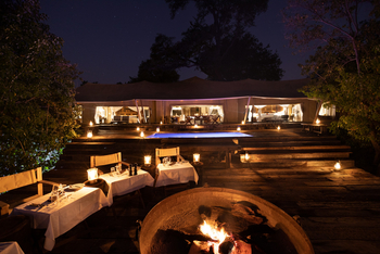 The Dhow Suite at Zarafa: Lagerfeuer