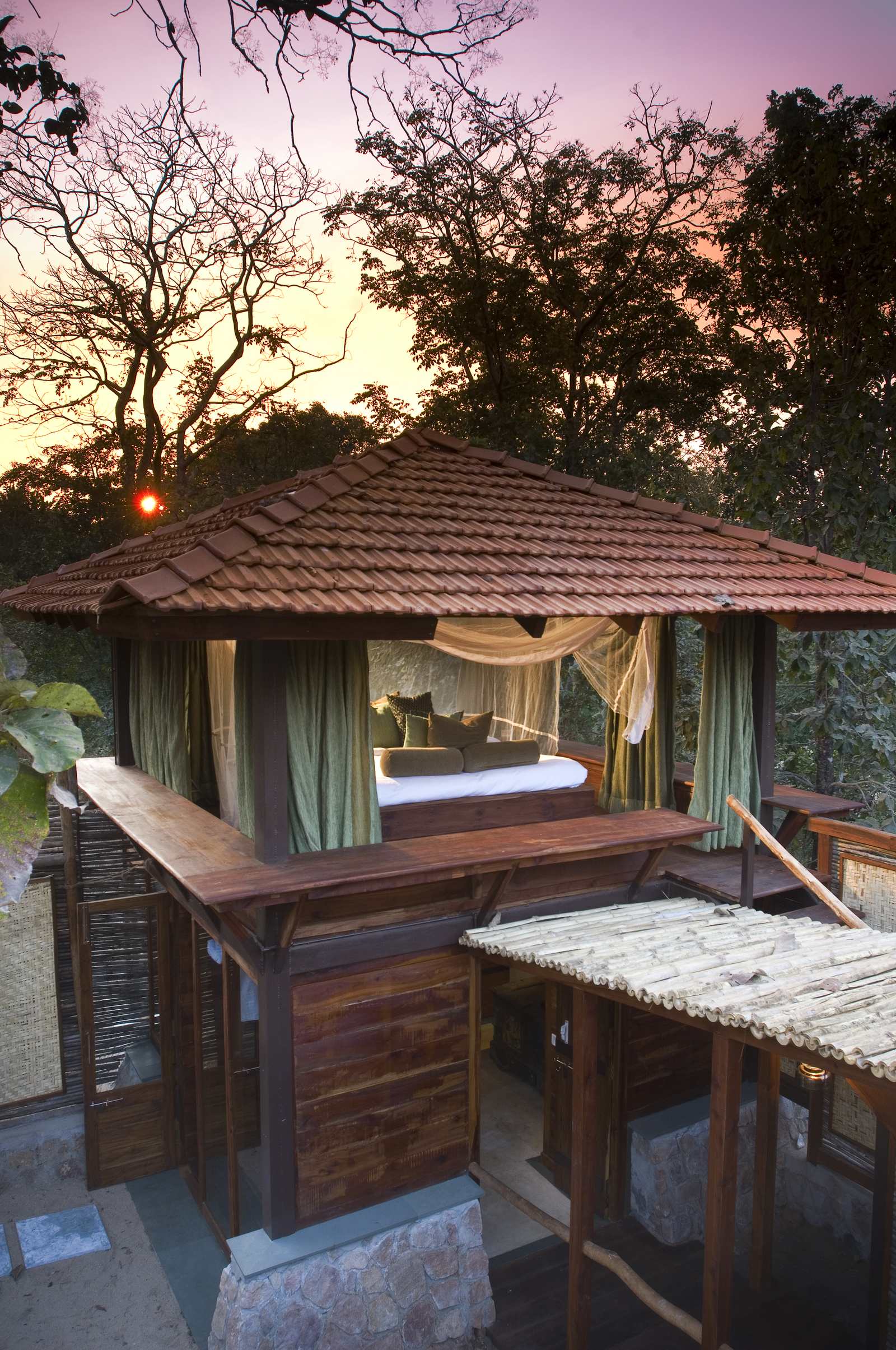 Baghvan Jungle Lodge Baghvan Jungle Lodge: Machan mit Tagesbett