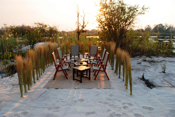 Divava Okavango Lodge and Spa: Bush Dinner