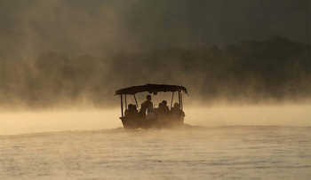 Evolve Back Kuruba Safari Lodge: Motorbootexkursion