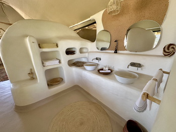 Moela Safari Lodge Moela Safari Lodge: Luxury Suite - Doppelwaschtisch