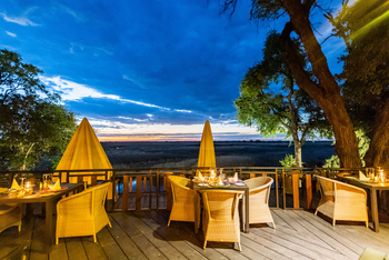 Namushasha River Lodge: Dinner