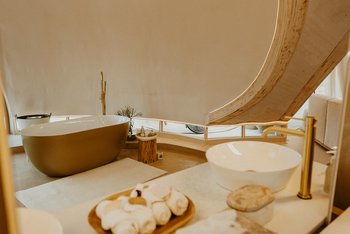 Reverie Kalahari Pod: Gästebad