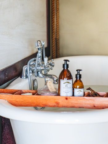 Anabezi Luxury Tented Camp: Toilettenartikel