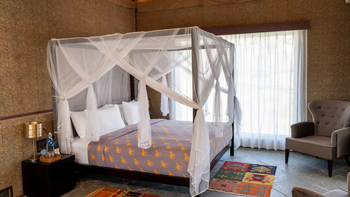 Brij Pola Brij Pola: Doppelbett