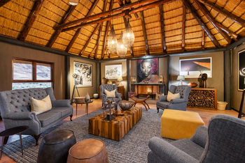 Hoodia Desert Lodge: Sessel und Sofas