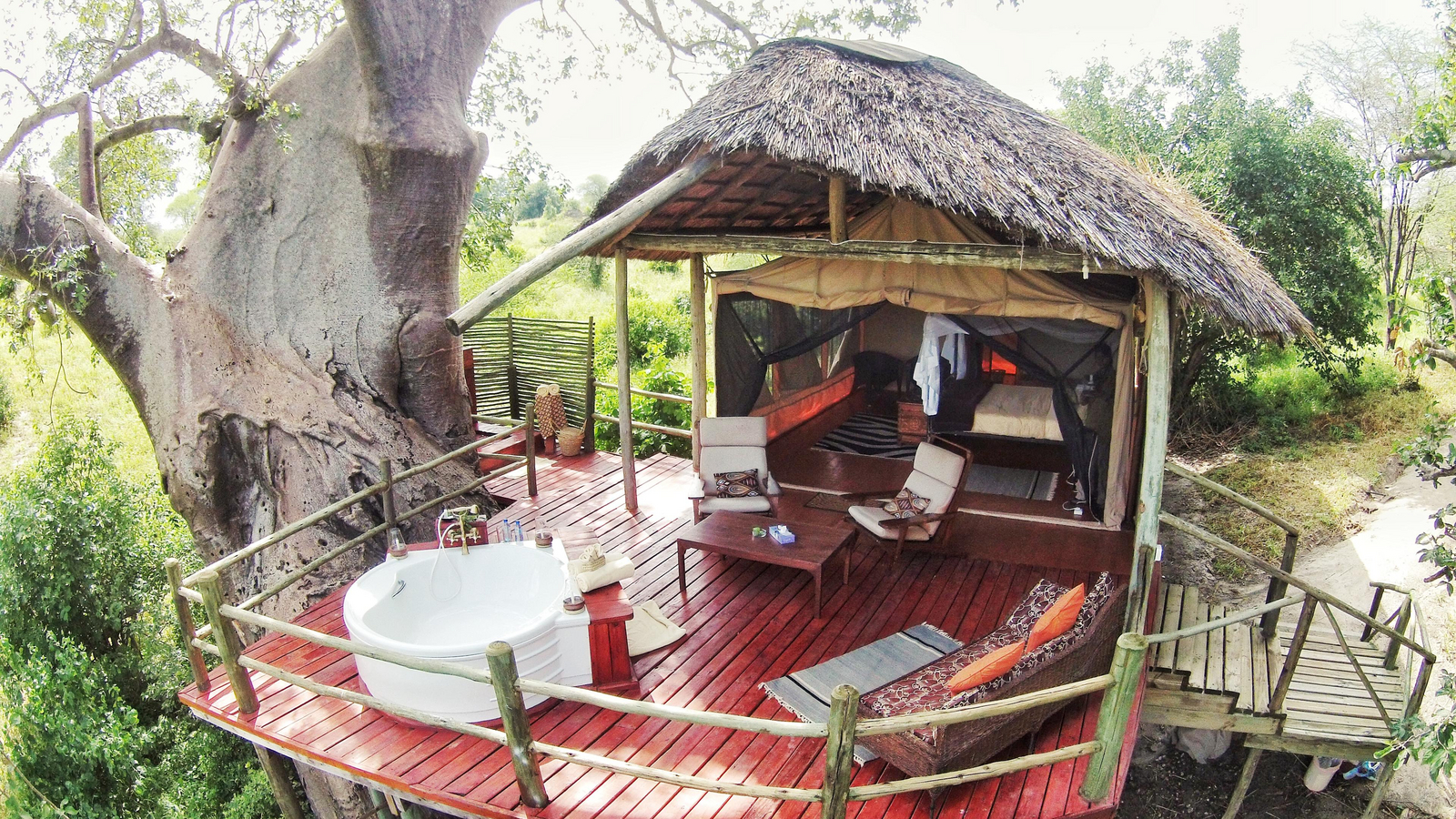 Mbali Mbali Tarangire River Camp Mbali Mbali Tarangire River Camp: Jacuzzi auf der Veranda