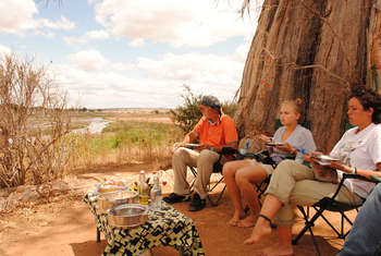 Mdonya Old River Camp: Bush Lunch