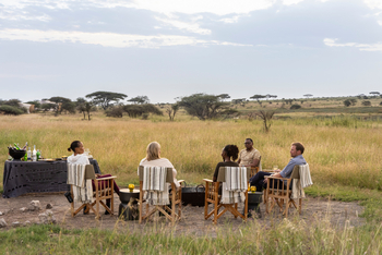 Namiri Plains Camp: Sundowner