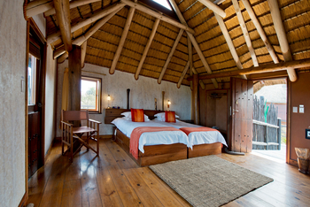 The Stiltz: Chalet mit Parkett