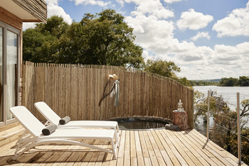 Victoria Falls River Lodge Victoria Falls River Lodge: Island Treehouse