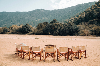 Wayo Manyara Green Camp: Boma im Flussbett