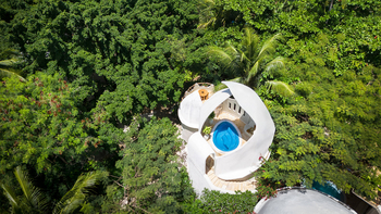 Xanadu Villas: Pool von oben Kimwondo Villa