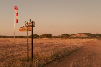 Gmundner Lodge: Road Signs