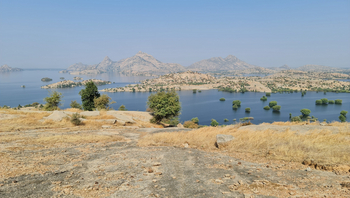 Jawai: Hochwasser im Reservoir