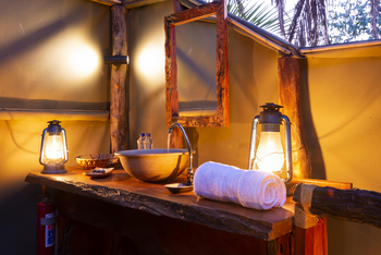 Mukambi Busanga Plains Camp: Waschtisch