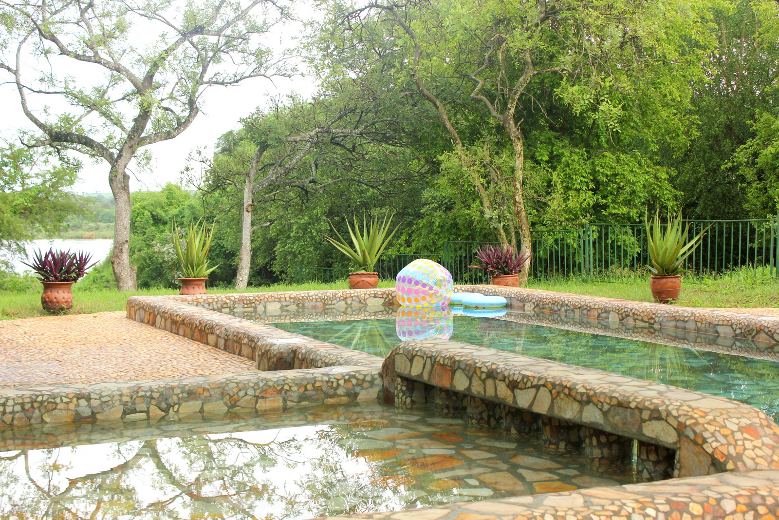 Murchison River Lodge Murchison River Lodge: Swimming Pool