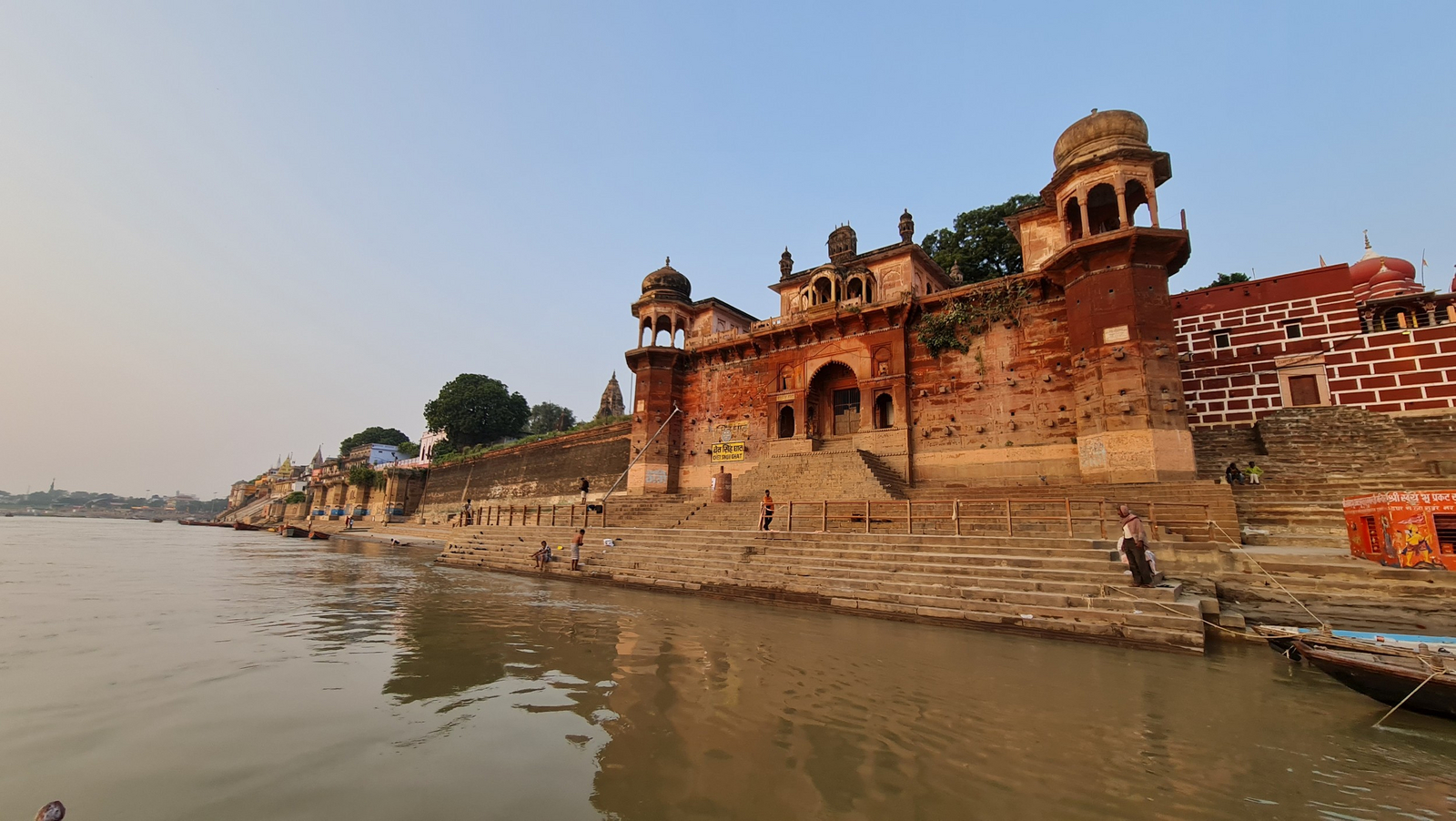 Varanasi Varanasi: Alter Palast