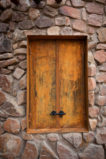 andBeyond Sossusvlei Desert Lodge: Suite - Butler Durchreiche