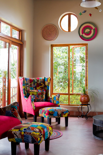 Chameleon Hill Forest Lodge: Sessel Lounge