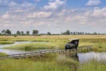 Duba Explorers Camp: Querung eines Kanals