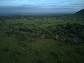 Elerai Camp: Camp Vogelperspektive