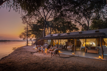 Old Mondoro Camp: Familienzelt